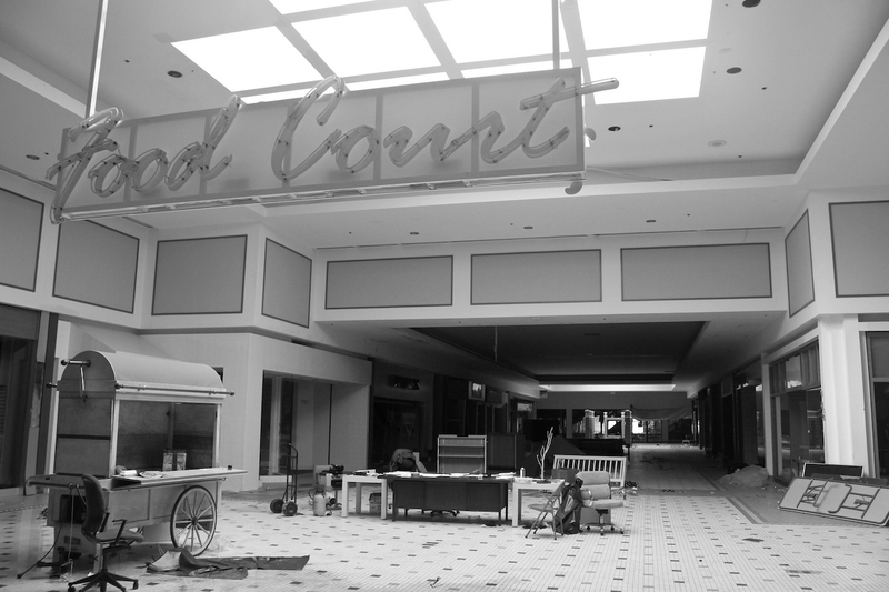 Illustration for article titled These Abandoned Malls Would Be Awesome Post-Apocalyptic Film Locations